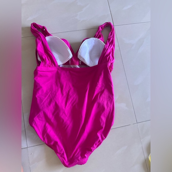 Lauren Ralph  Lauren PLUMERIA Beach Club Solid Twist One-Piece Swimsuit  18W - Picture 10 of 14